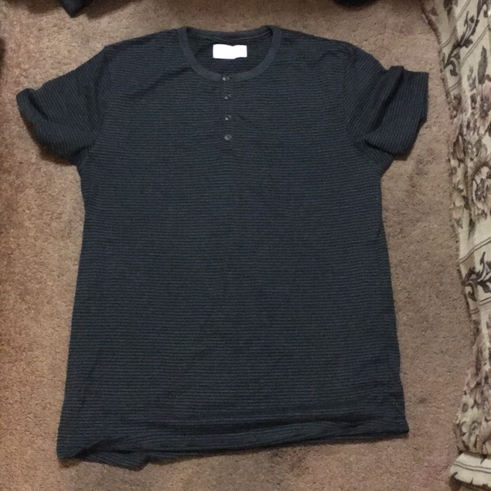 men's striped tshirt